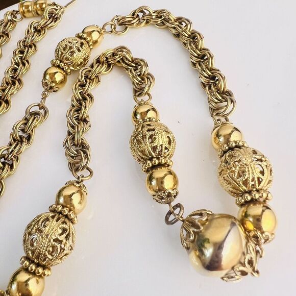 1928 Chunky Interlocking Chain Victorian Filigree Beads Gold Tone Necklace 1422 - Picture 3 of 11
